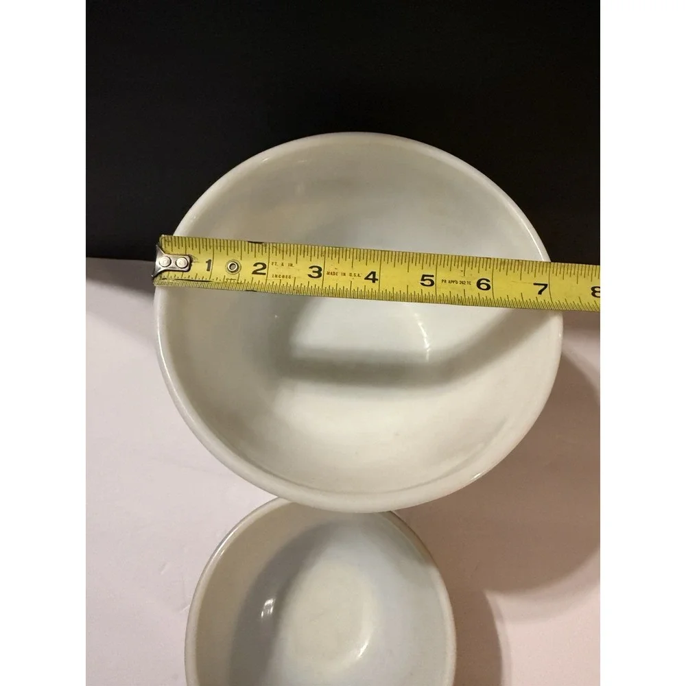Vintage Pyrex Mixing Bowls – Set of 2 (401 & 402) - Picture 4 of 7